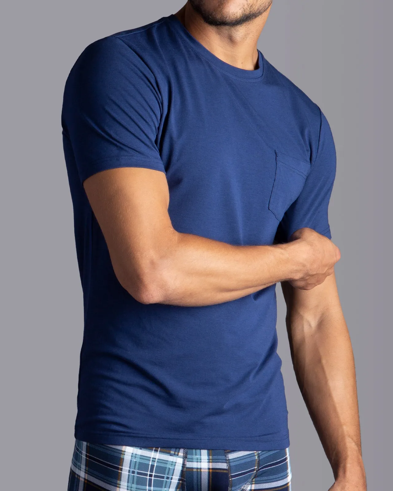 Essentials Crew T-shirt with pocket