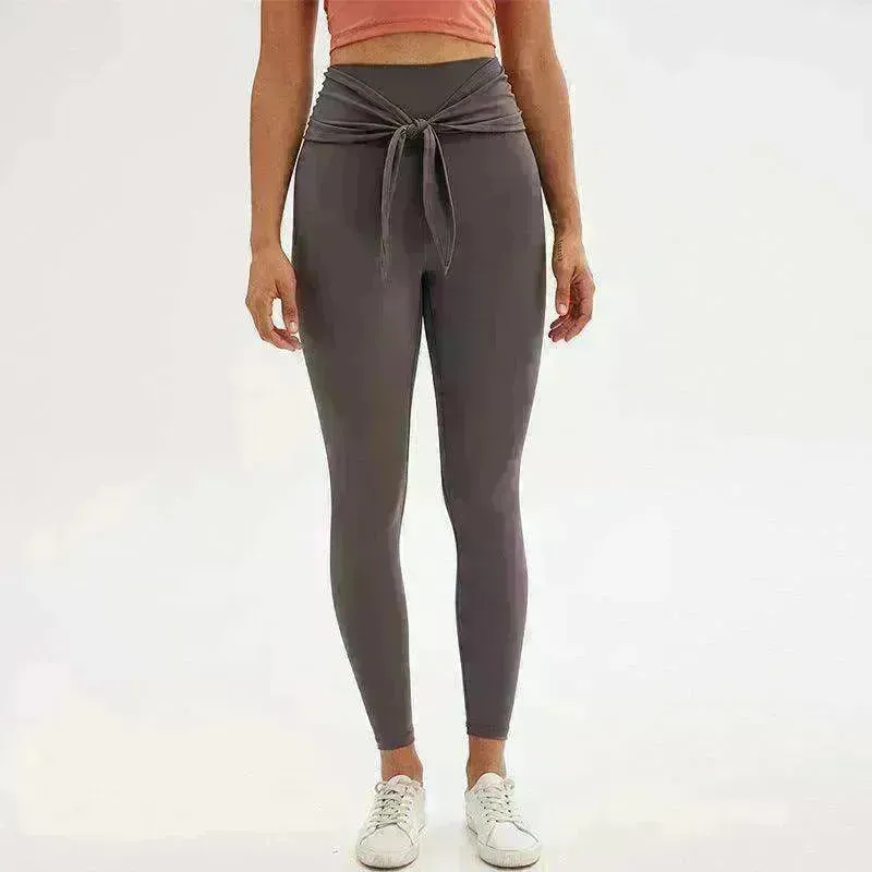 Nine-point legging yoga pants with straps