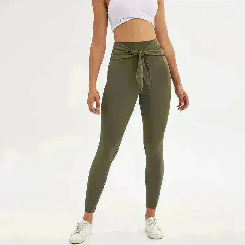 Nine-point legging yoga pants with straps