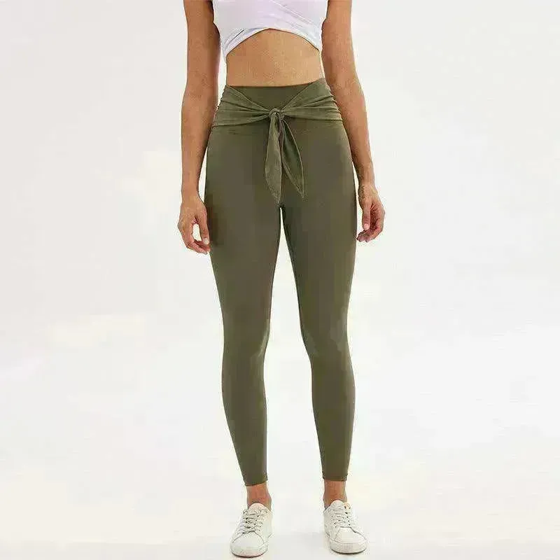 Nine-point legging yoga pants with straps
