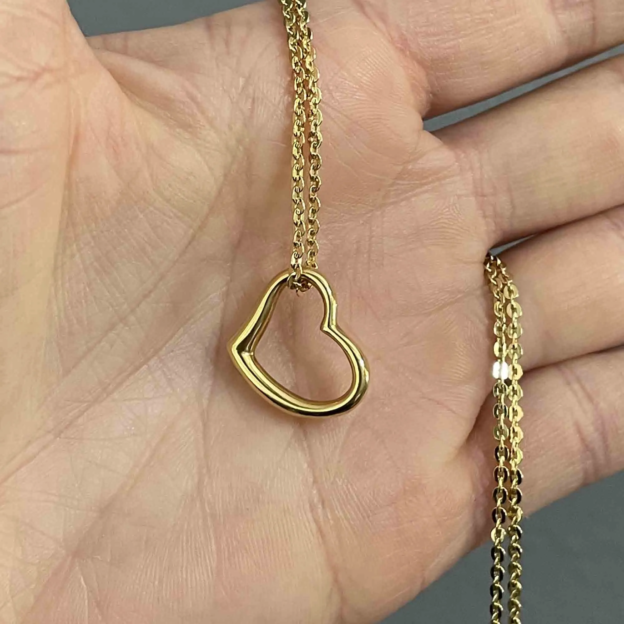 Vintage Solid 18K Gold Witches Heart Pendant Necklace