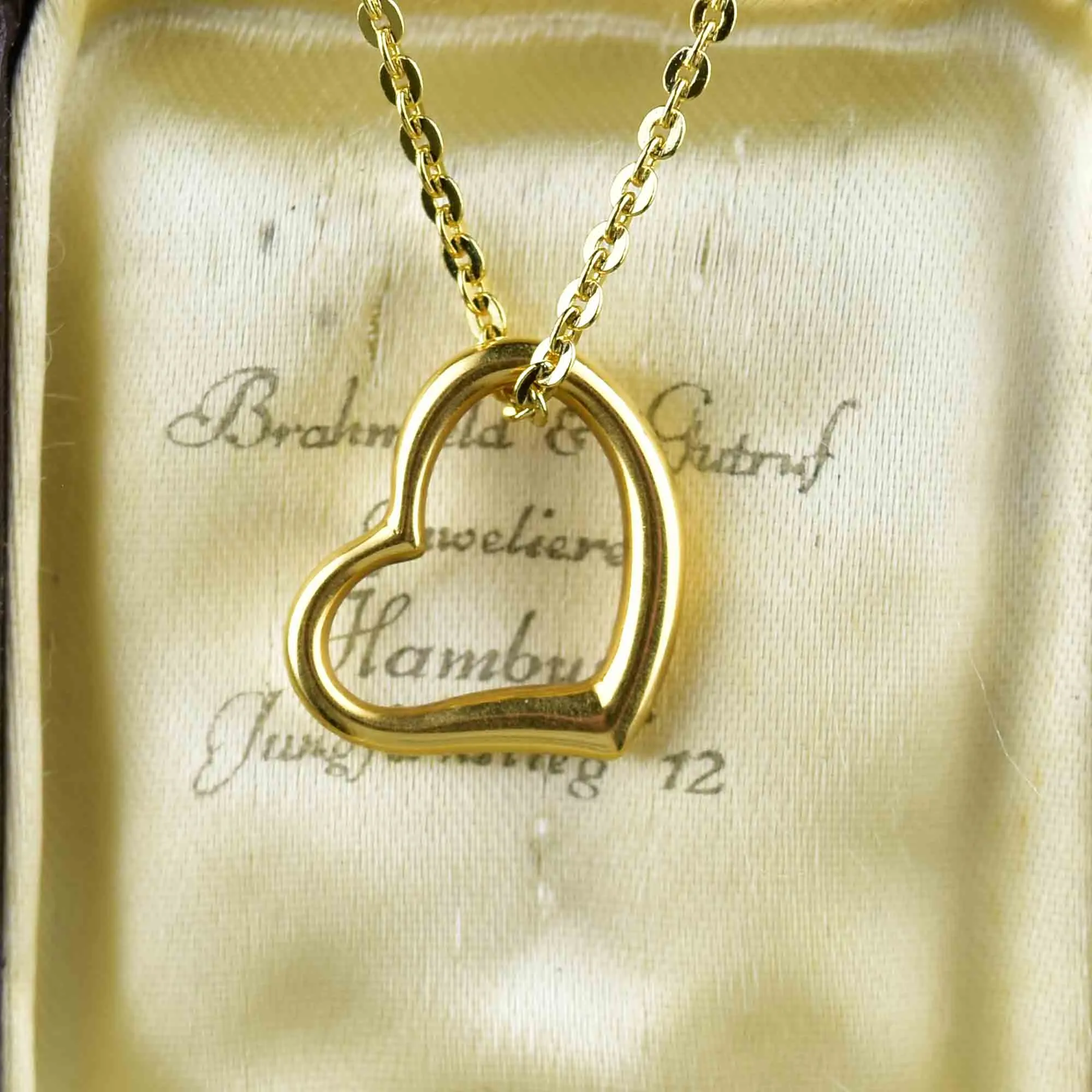Vintage Solid 18K Gold Witches Heart Pendant Necklace
