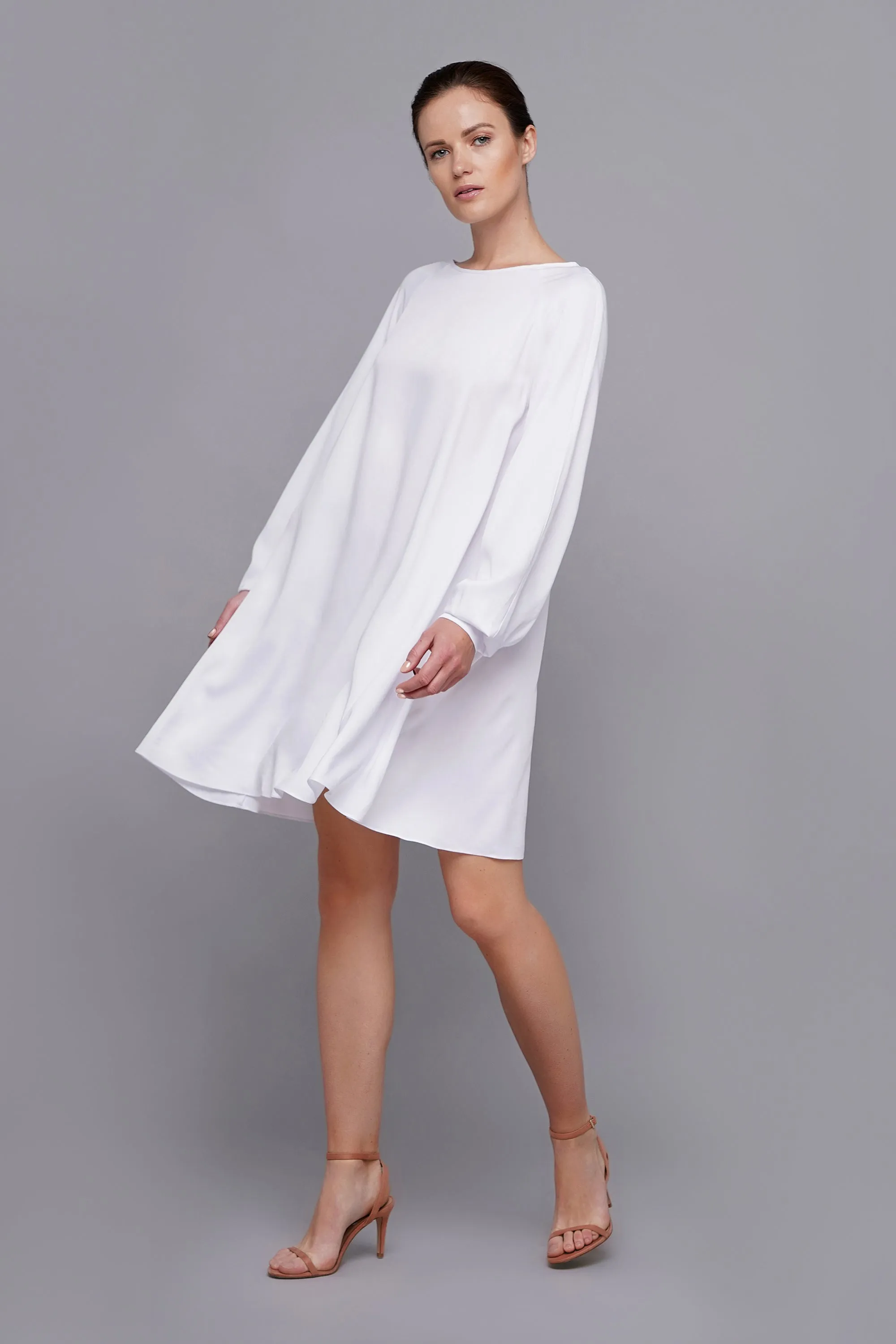 White long sleeve loose summer dress
